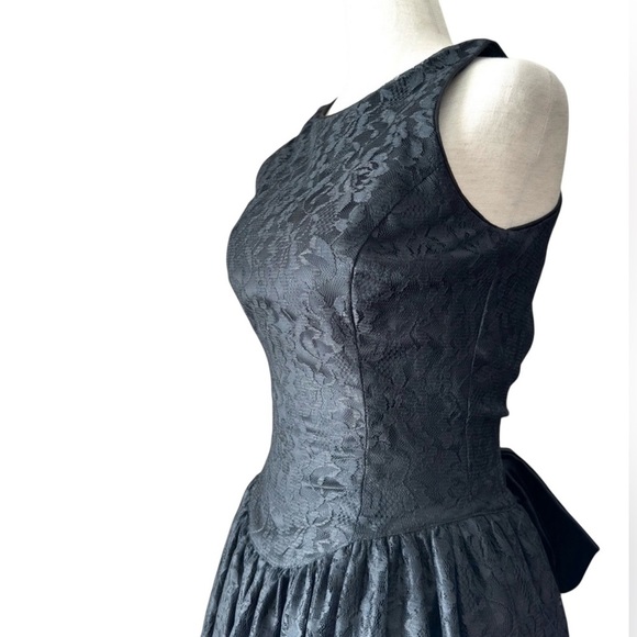 Gunne Sax Black Lace Vintage  Midi Open back Dress with bow - Picture 2 of 12